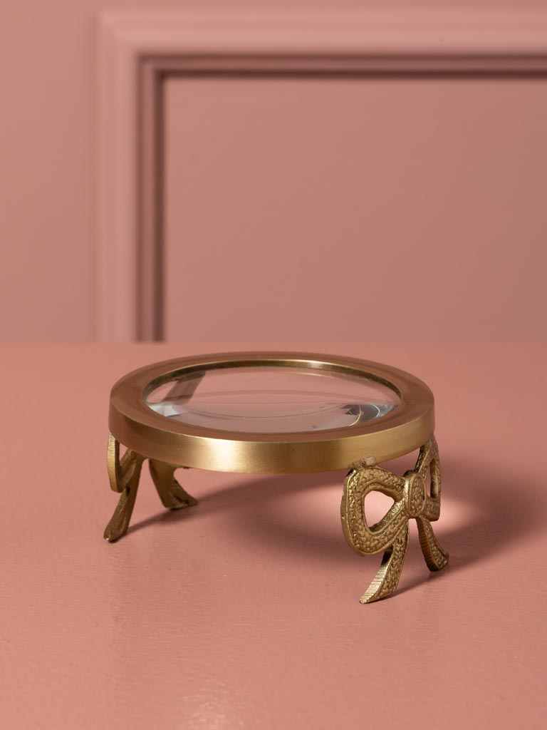 Golden magnifier on bow feet - 1
