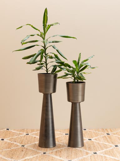 S/2 high standing planters Makkah