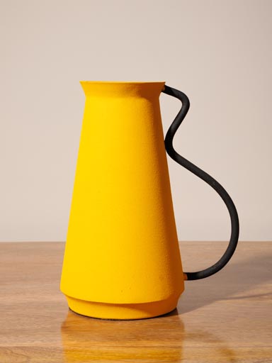 Graphic style yellow vase
