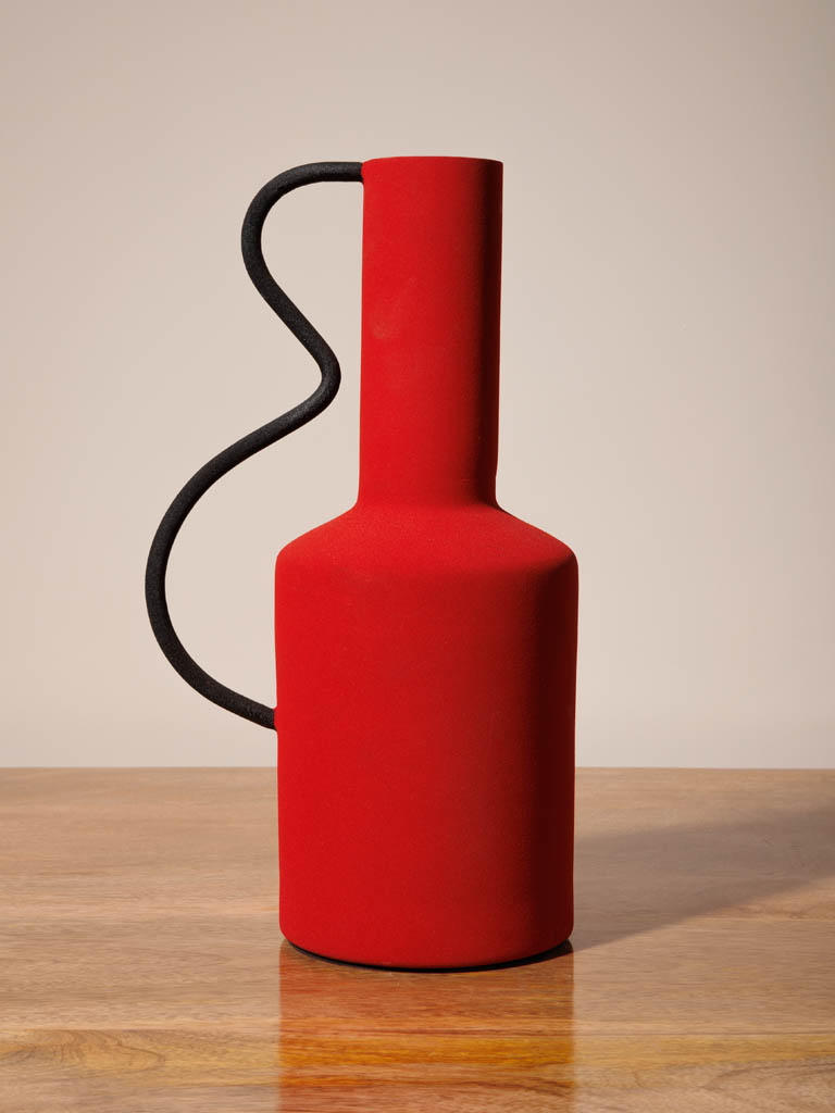 Vase rouge style graphique - 1