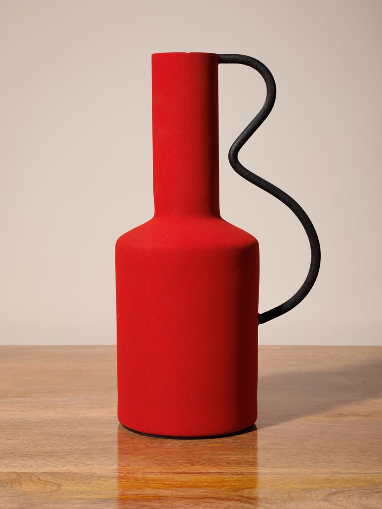 Vase rouge style graphique - 3