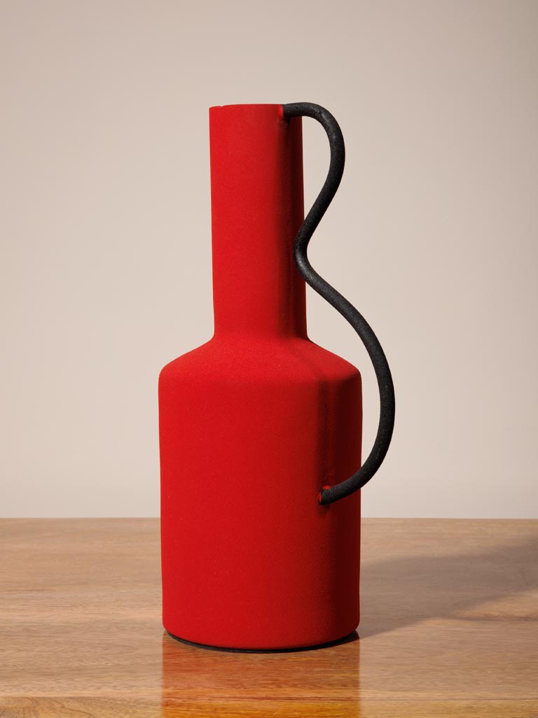 Vase rouge style graphique - 5