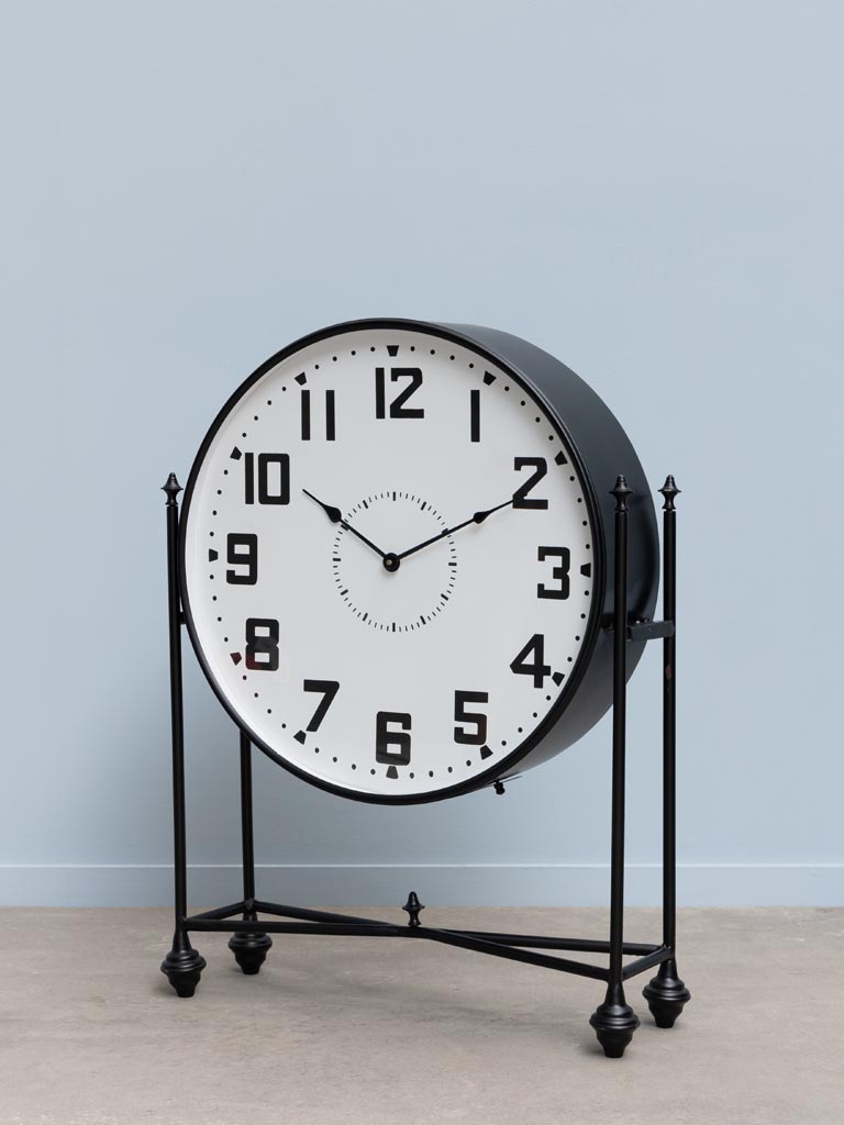 Double side standing clock Manchester - 3