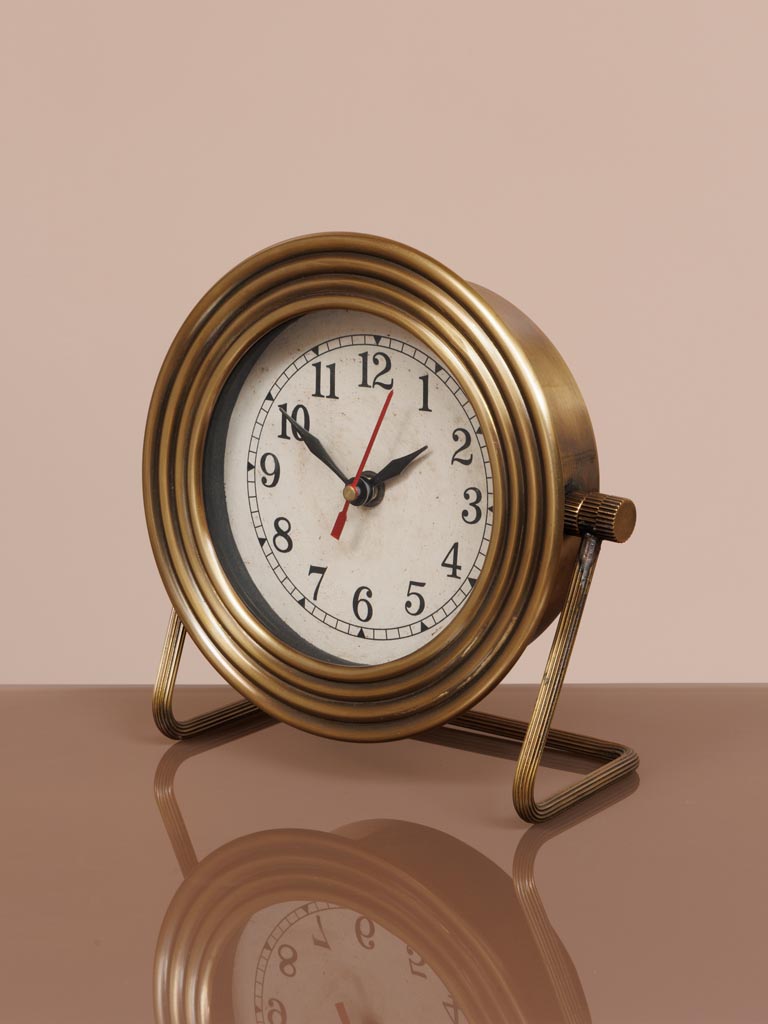 Round table clock - 3