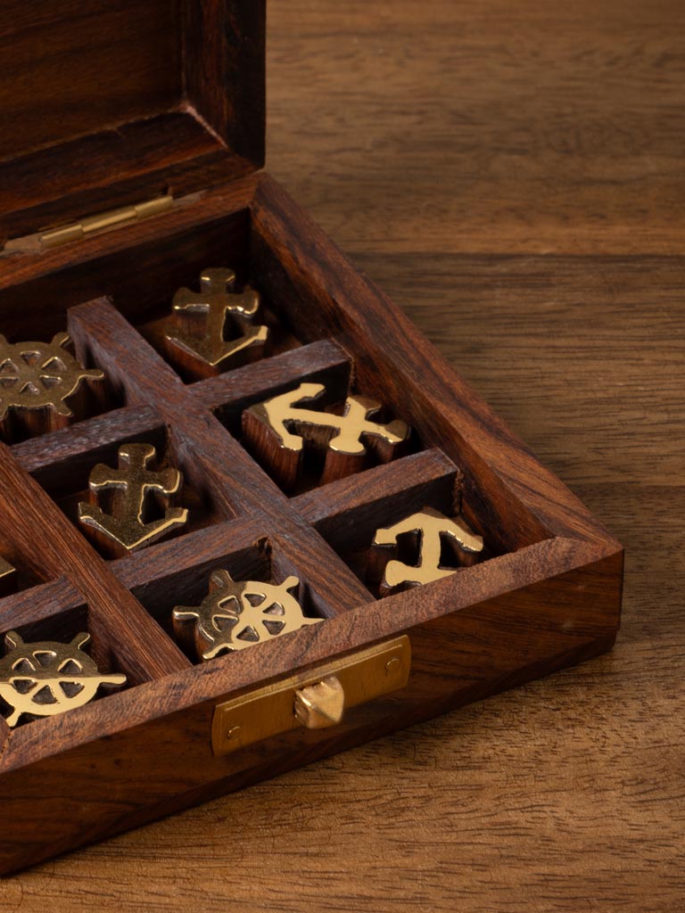 Tic Tac Toe in a sailor box - 4