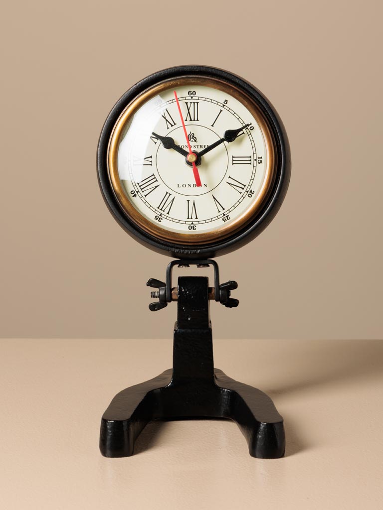Leather clock on U base - 3