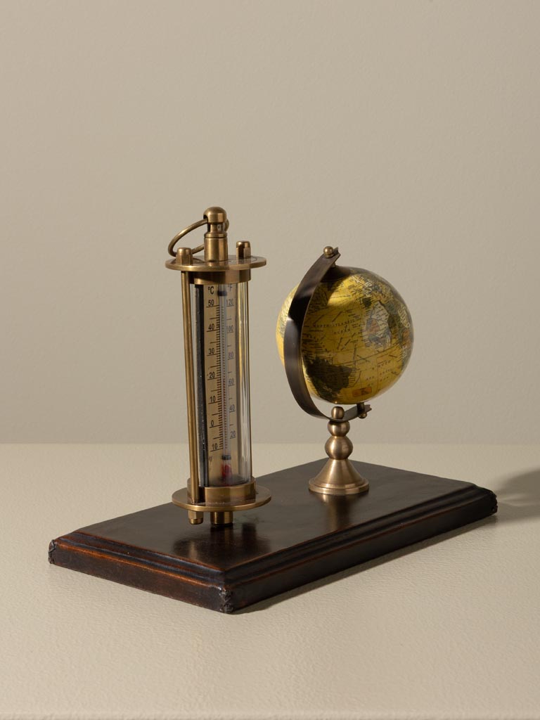 Globe and thermometer desk stand - 3