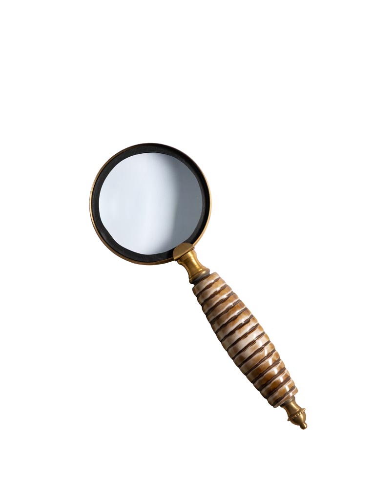 Magnifier with carved wood handle - 2