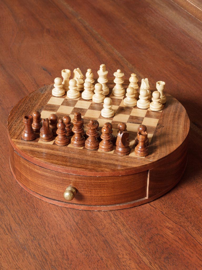 Chess game in round wooden box - 3