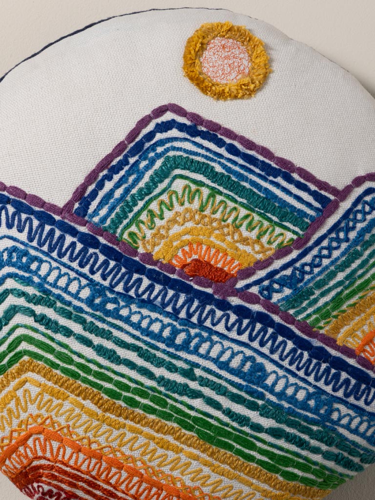 Coussin rond montagnes colorées - 4