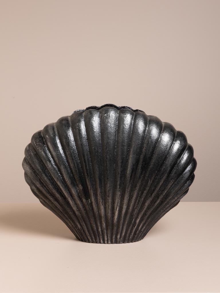 Vase coquillage en aluminium - 1