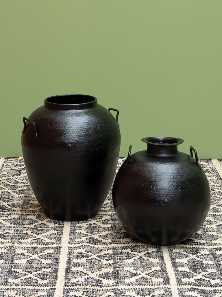 High urn with thin handles - 3