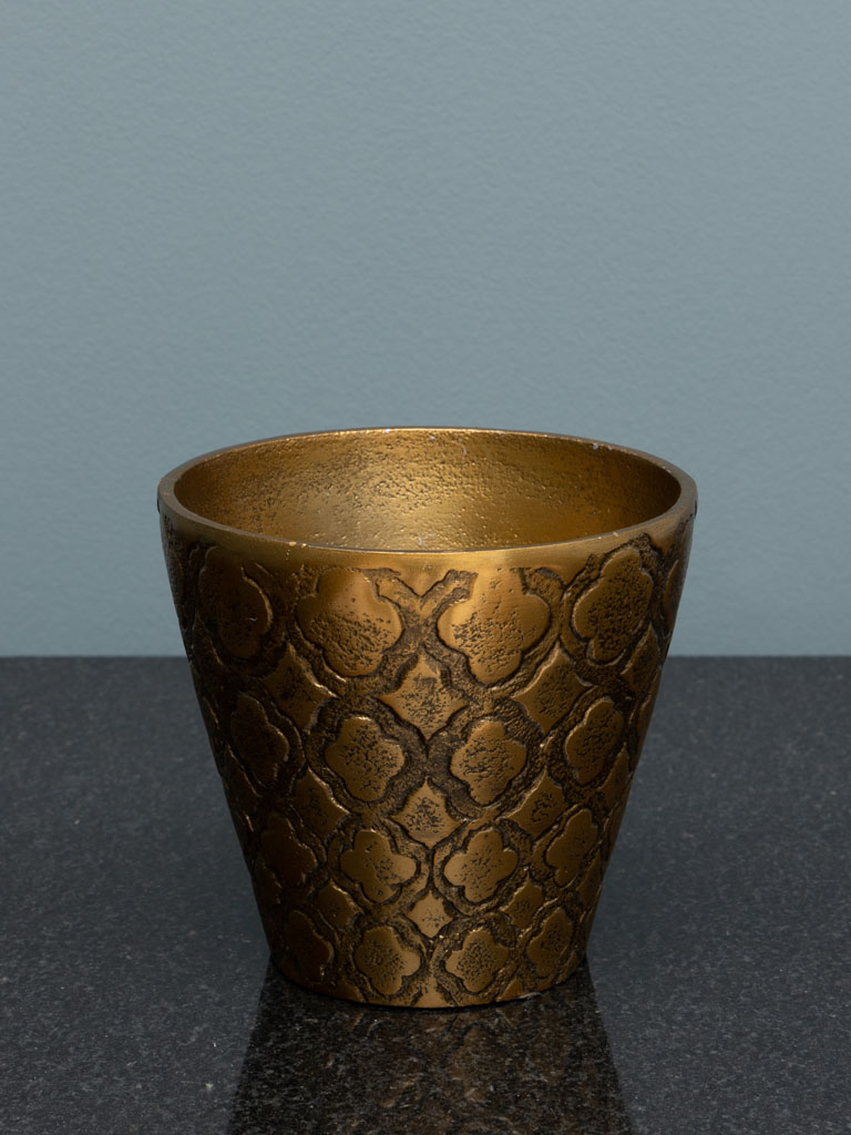 Golden engraved flower pot - 1