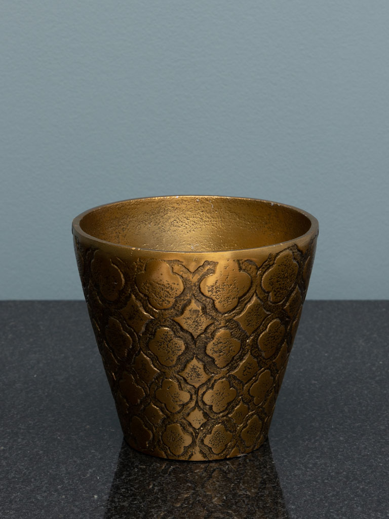 Golden engraved flower pot - 1