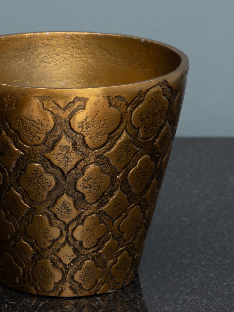 Golden engraved flower pot - 3