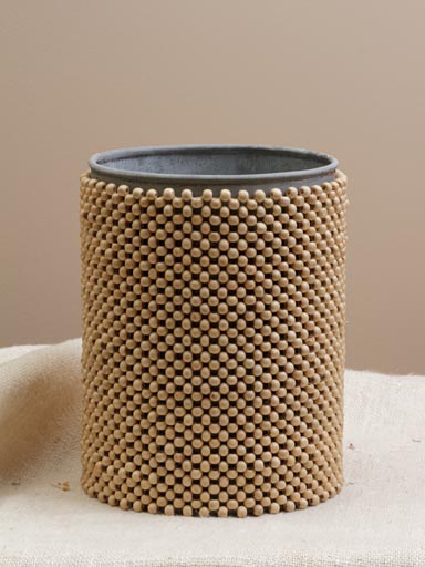Zinc pot with wooden beads