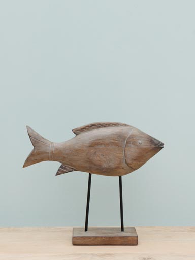 Poisson en bois sur pied