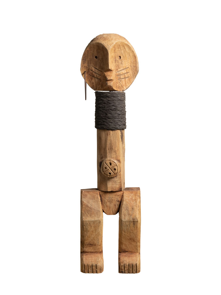 Wooden male figure with earring - 2