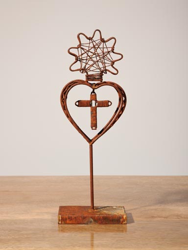 Heart on stand Vendetta