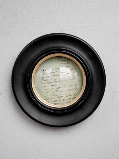 Round frame ant patina