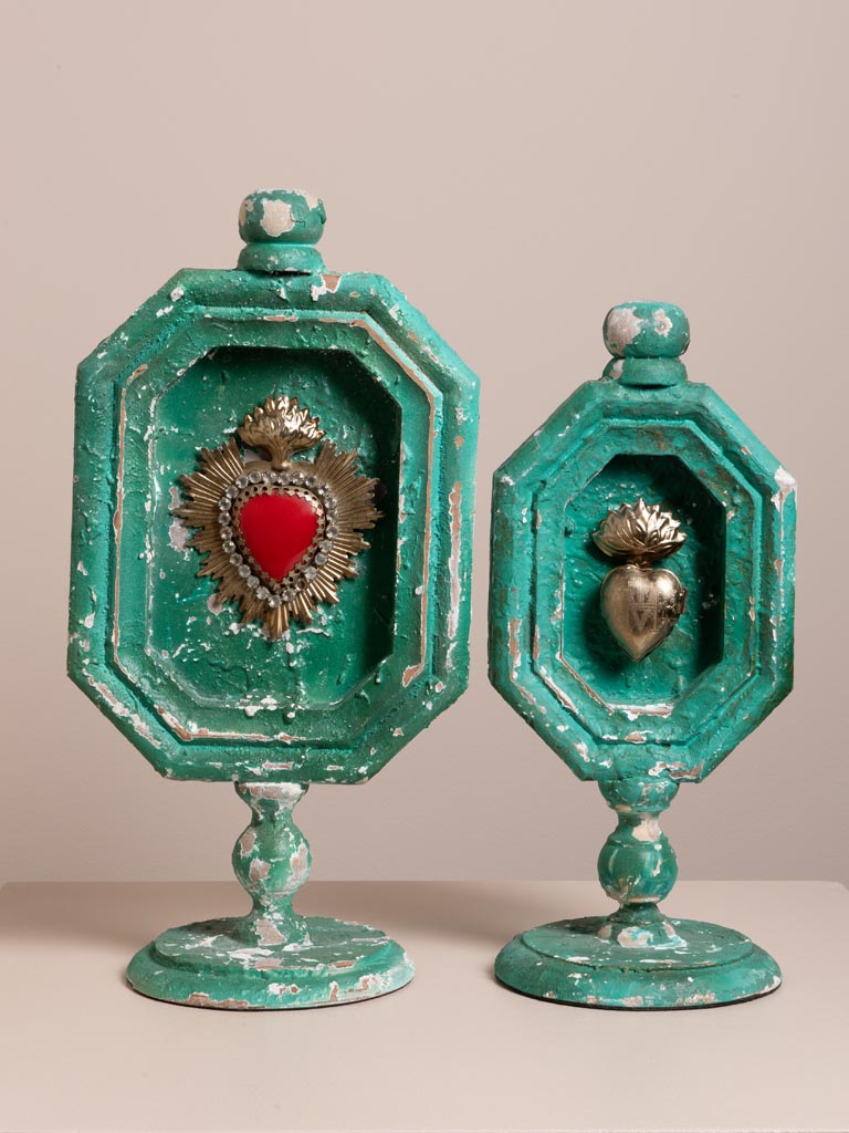 Small silver Ex-voto on emerald stand - 4
