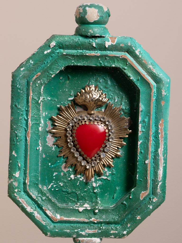 Small red ex-voto on emerald stand - 5