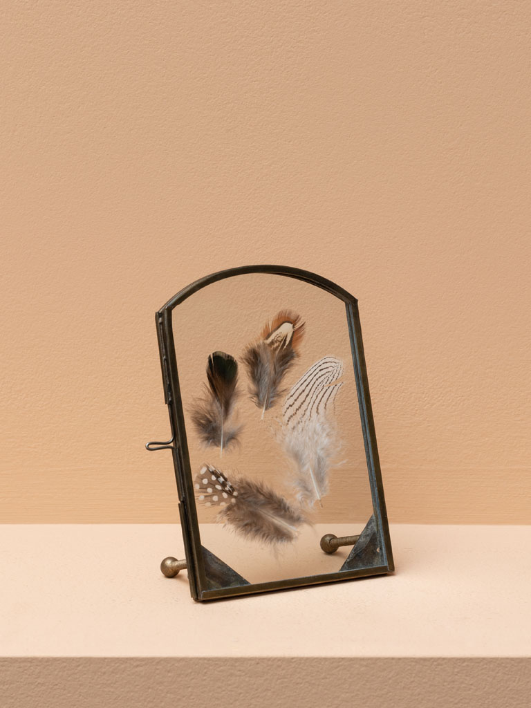Small standing photo frame with rounded top - 1