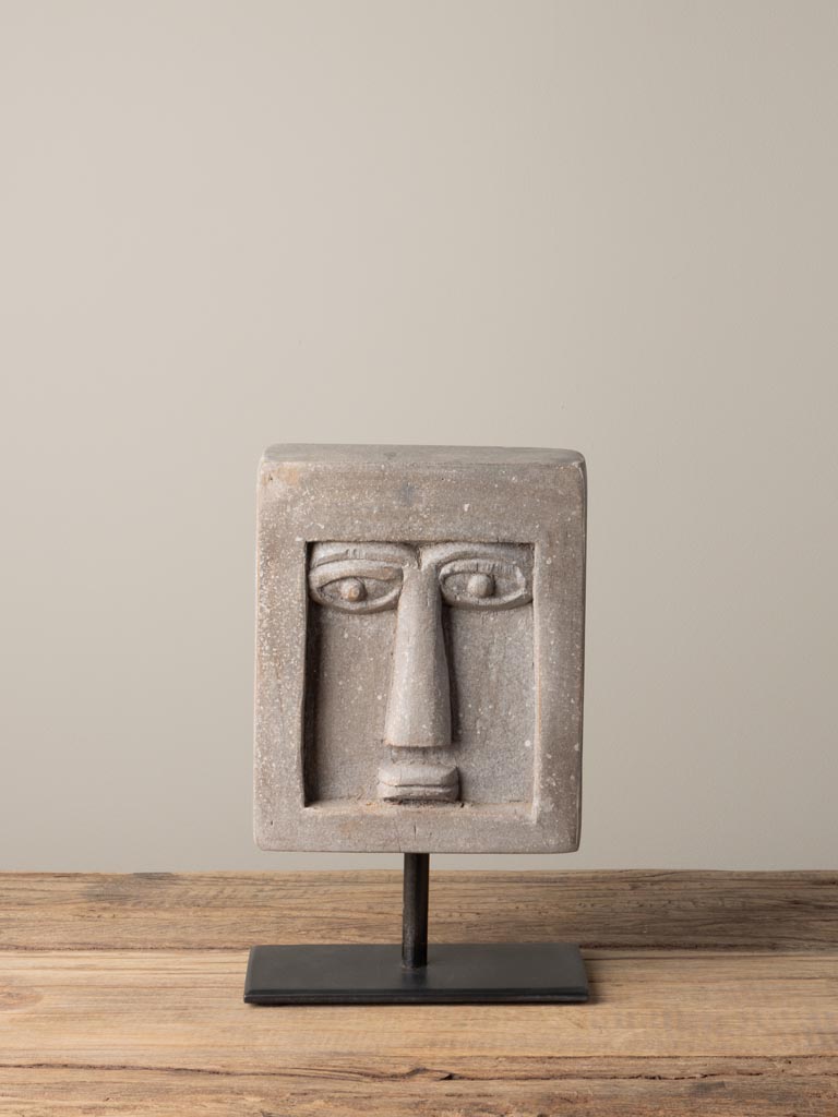 Moaï head greyish on iron stand - 1
