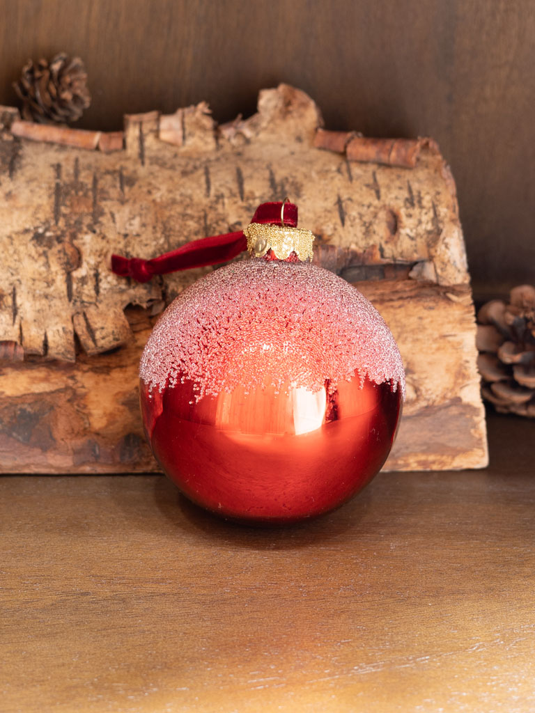 Red xmas ball with frosting - 1