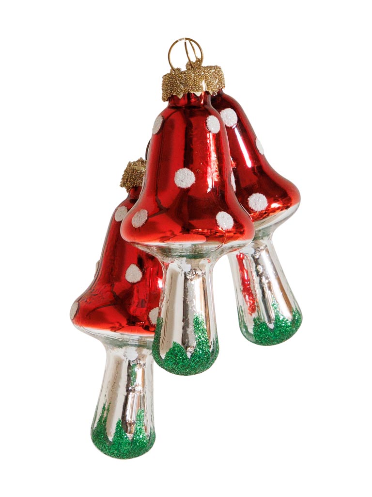 Hanging 3 Mushrooms - 2