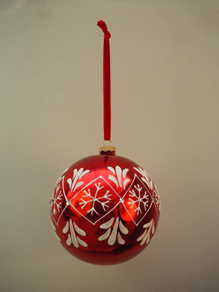 Red xmas ball with white snowflakes 15cm - 1