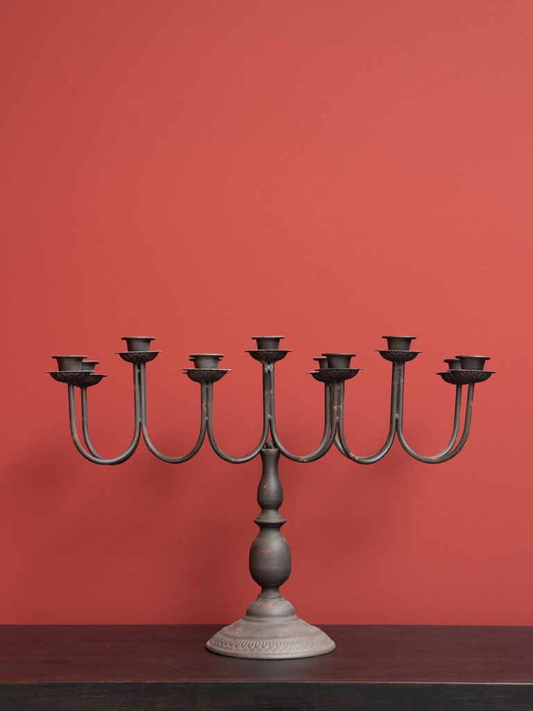 Multiple iron candlestick Romance - 3