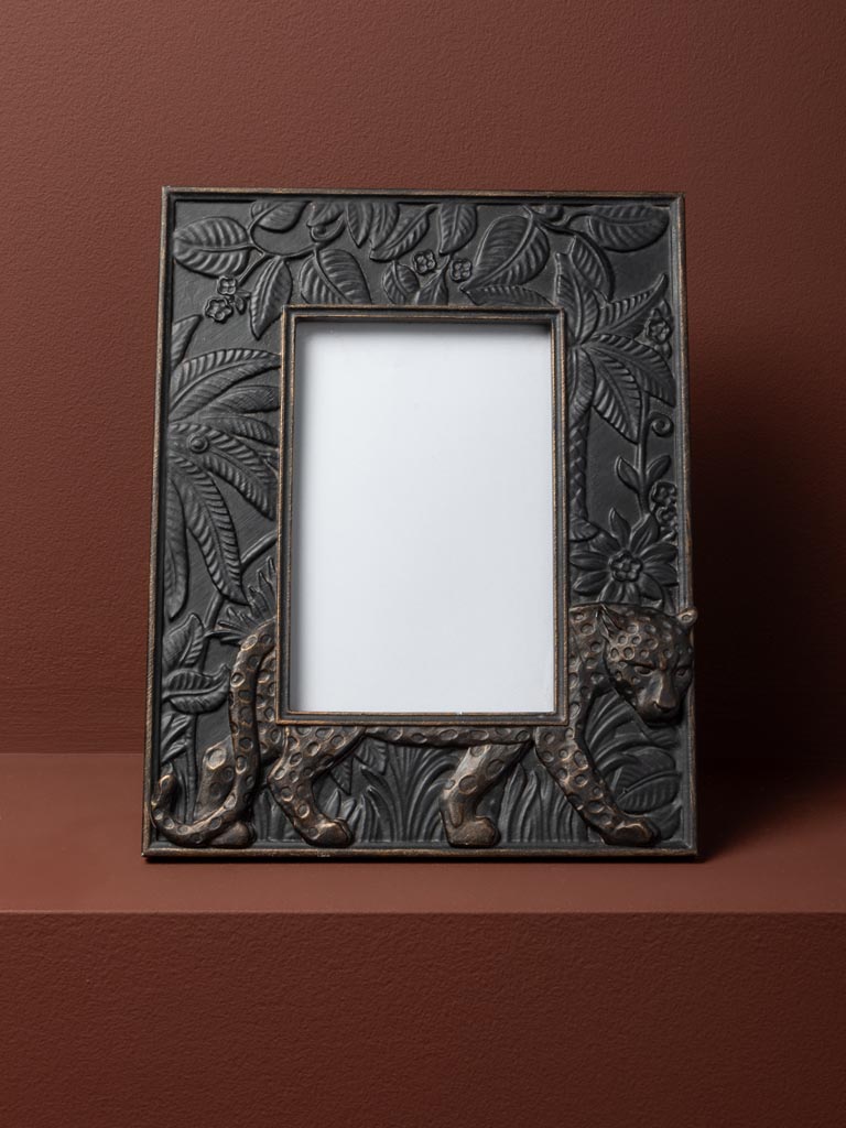 Photo frame with panther in relief (15x10) - 3