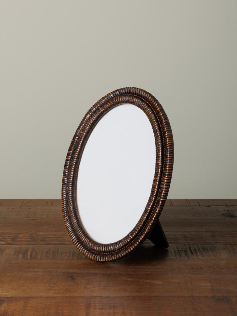 Dark rattan style oval photoframe (12x17) - 1
