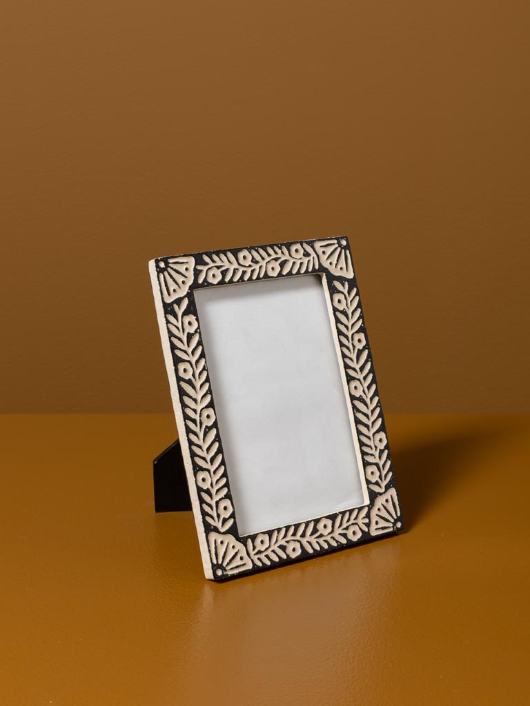 Porte photo noir contour fleuri beige (10x15) - 1