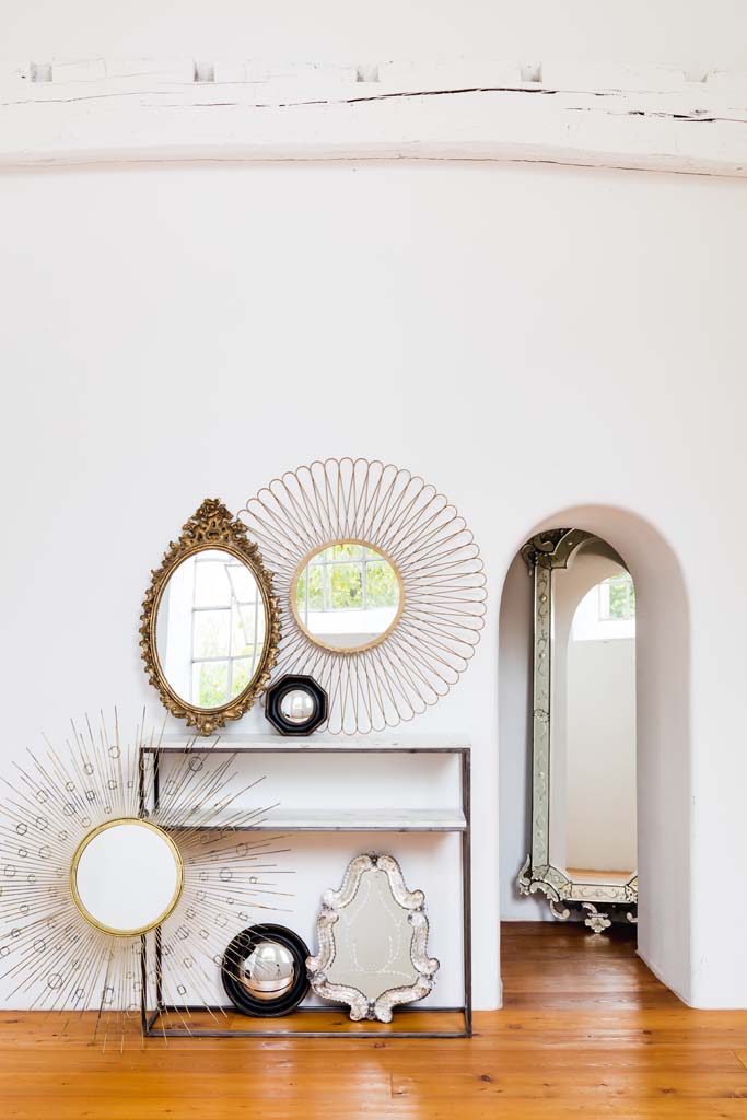 Convex mirror 26.5cm with edge black and gold - 3