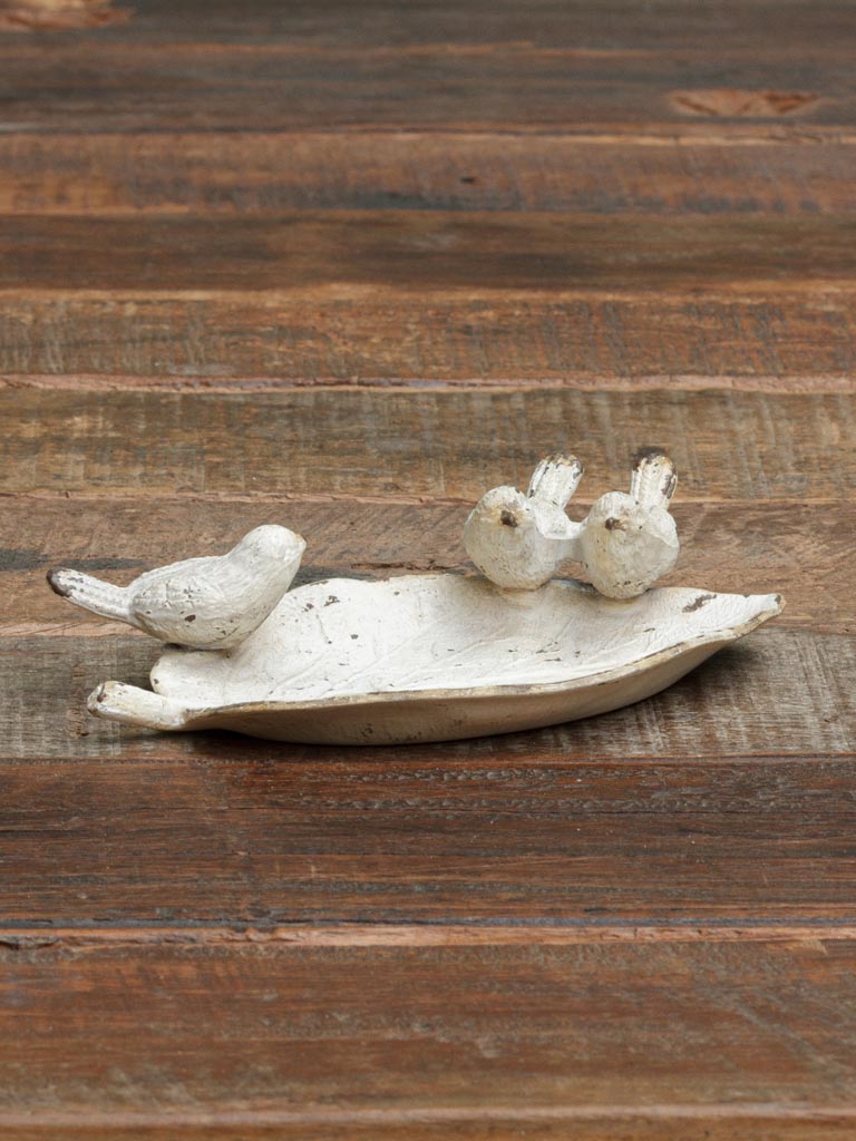 Small white trinket tray with 3 birds - 1