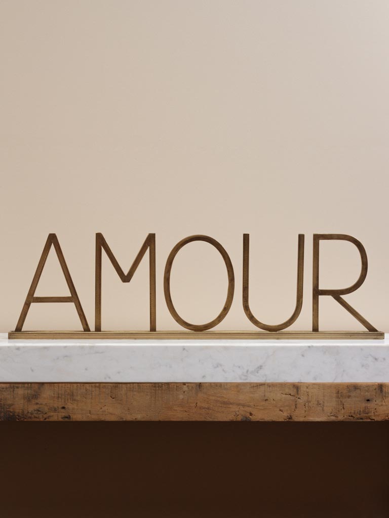 AMOUR letters on stand (fixed) - 1