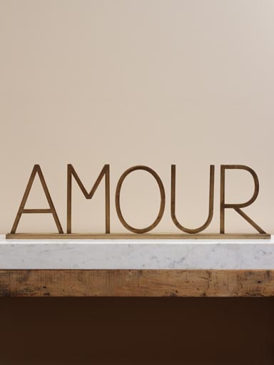 AMOUR letters on stand (fixed)