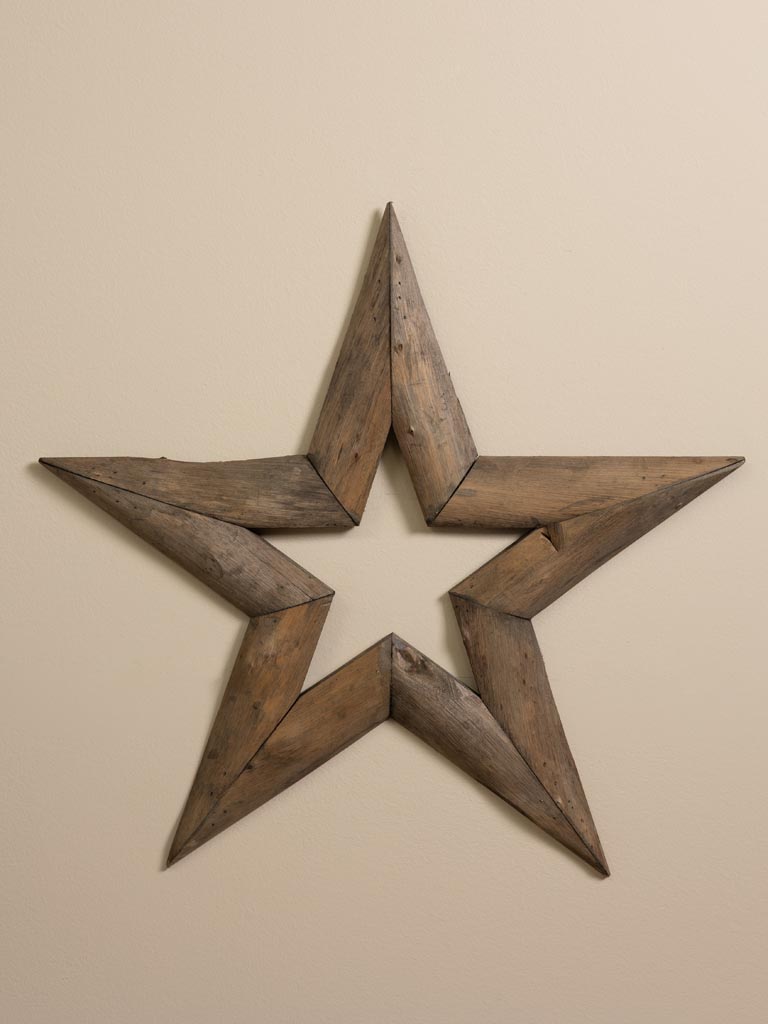 Hollow pine star decor - 1
