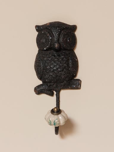 Hook black owl