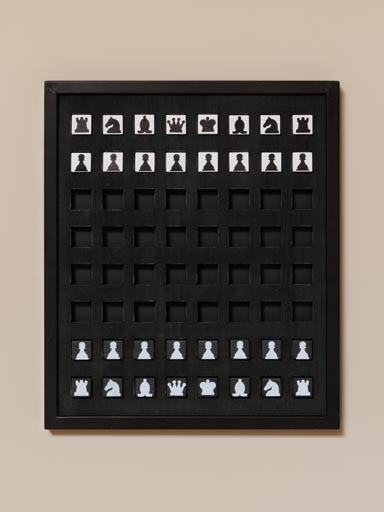 Wall game Chess