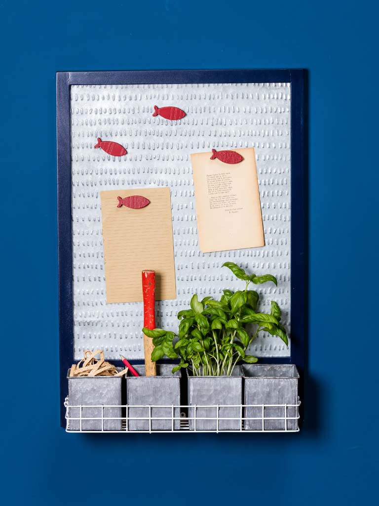 Zinc pannel with red fish magnets - 1