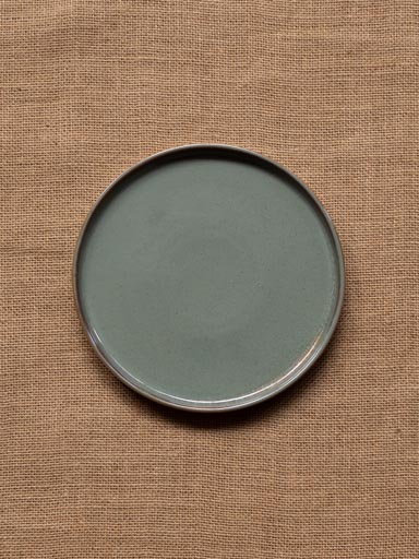 Small green plate Crépuscule