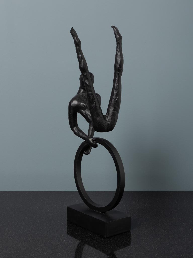 Figurine de gymnaste sur cercle - 5