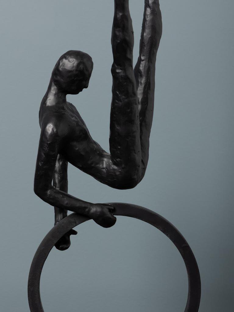 Figurine de gymnaste sur cercle - 4