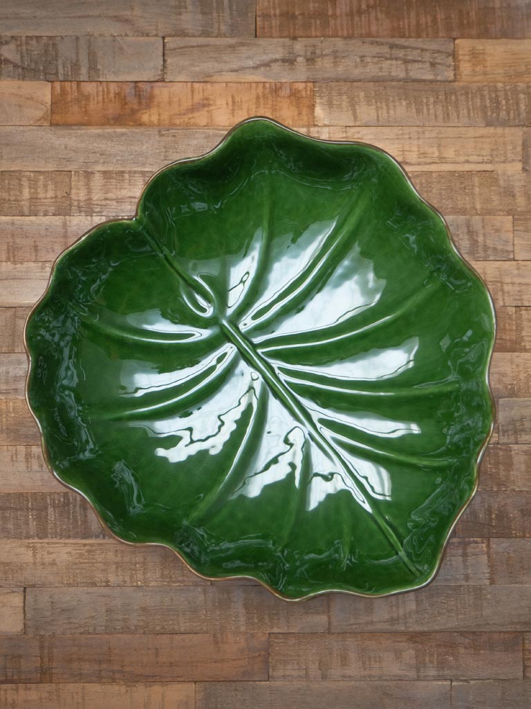 Ceramic clearance leaf plates