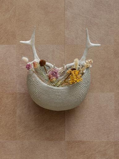Resin antlers hanging basket