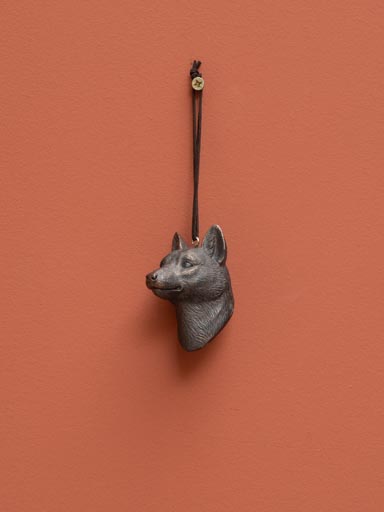 Suspension renard resine foncée