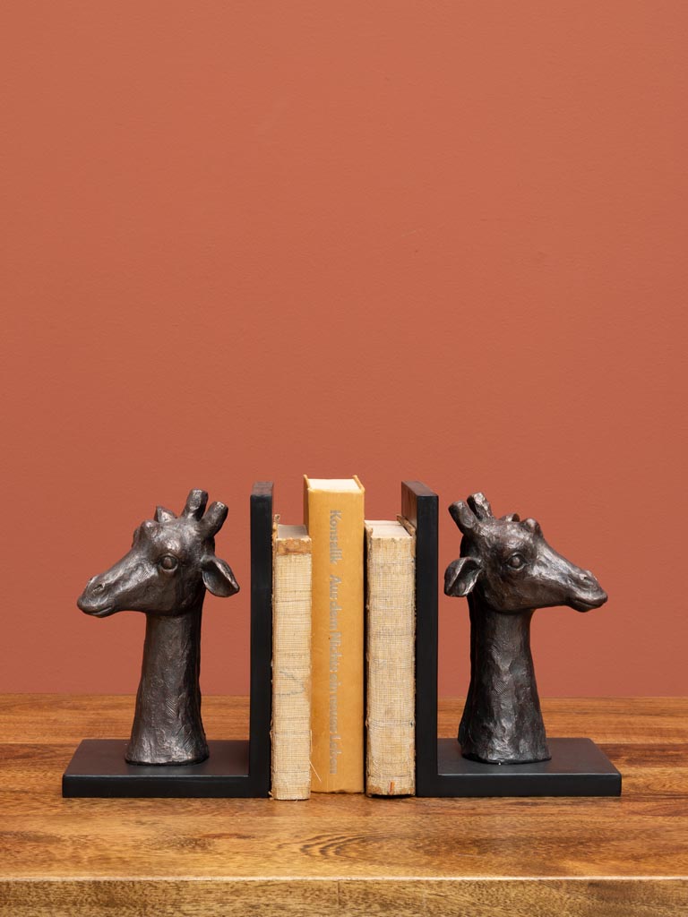 Old bronze girafe bookend in resin - 1